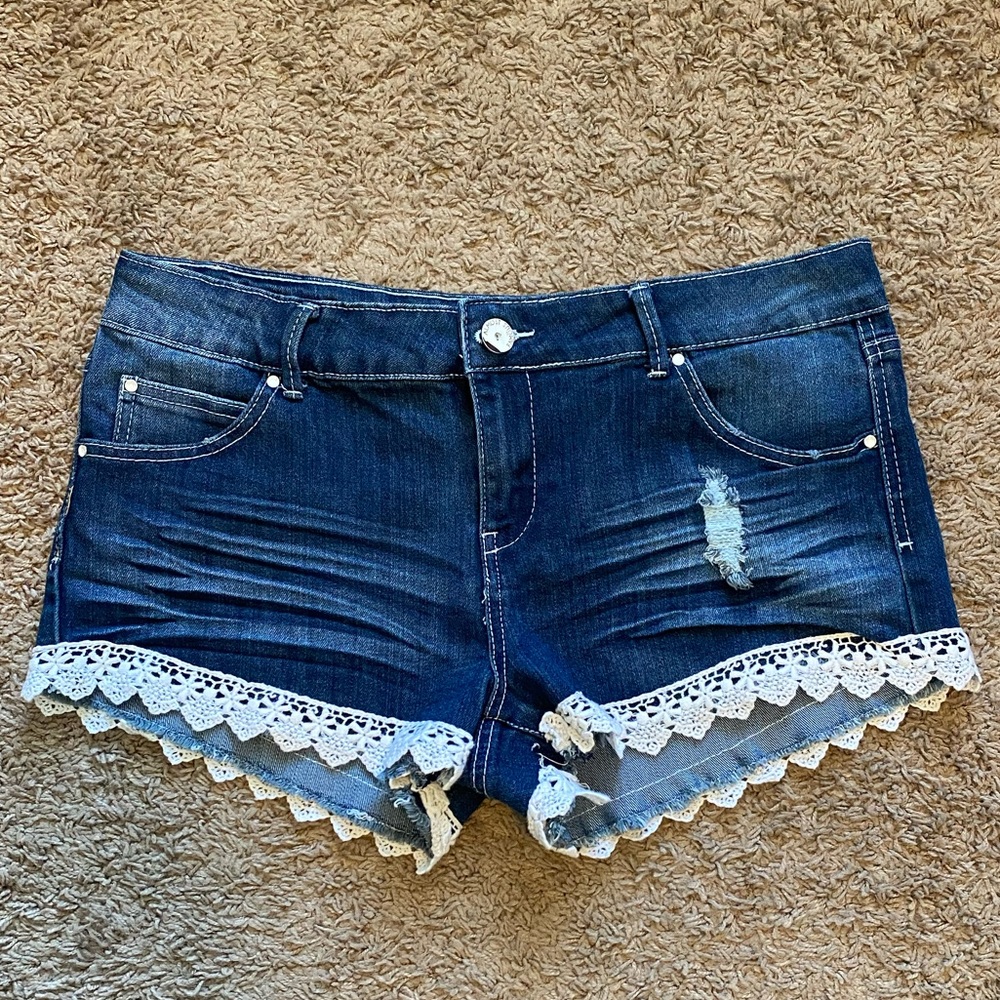 Almost Famous Shorts